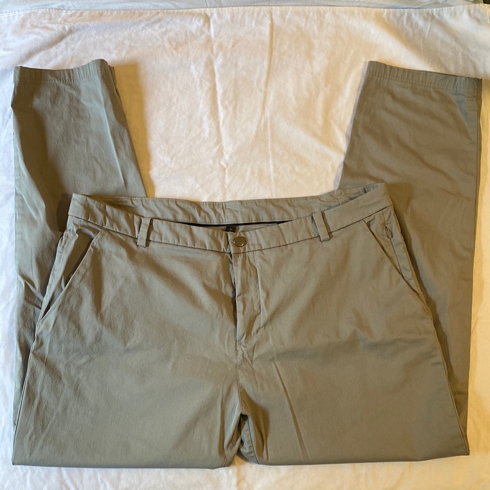 Lululemon Commission Pants - Men’s 40x32 - Light Grey